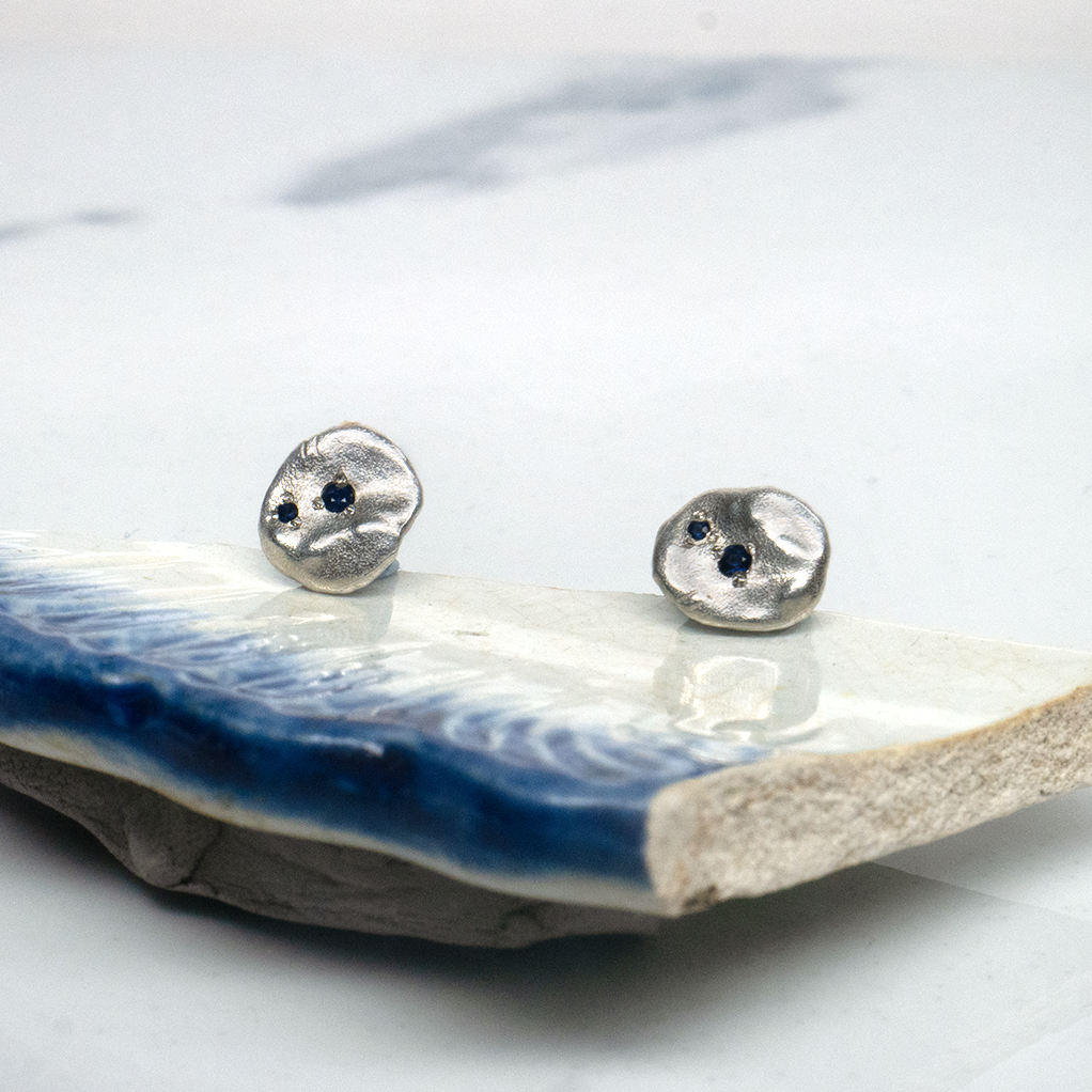 Silver Craton Circle Stud with Blue Sapphires