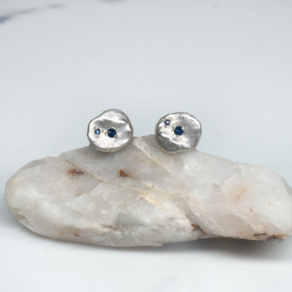 Silver Craton Circle Stud with Blue Sapphires